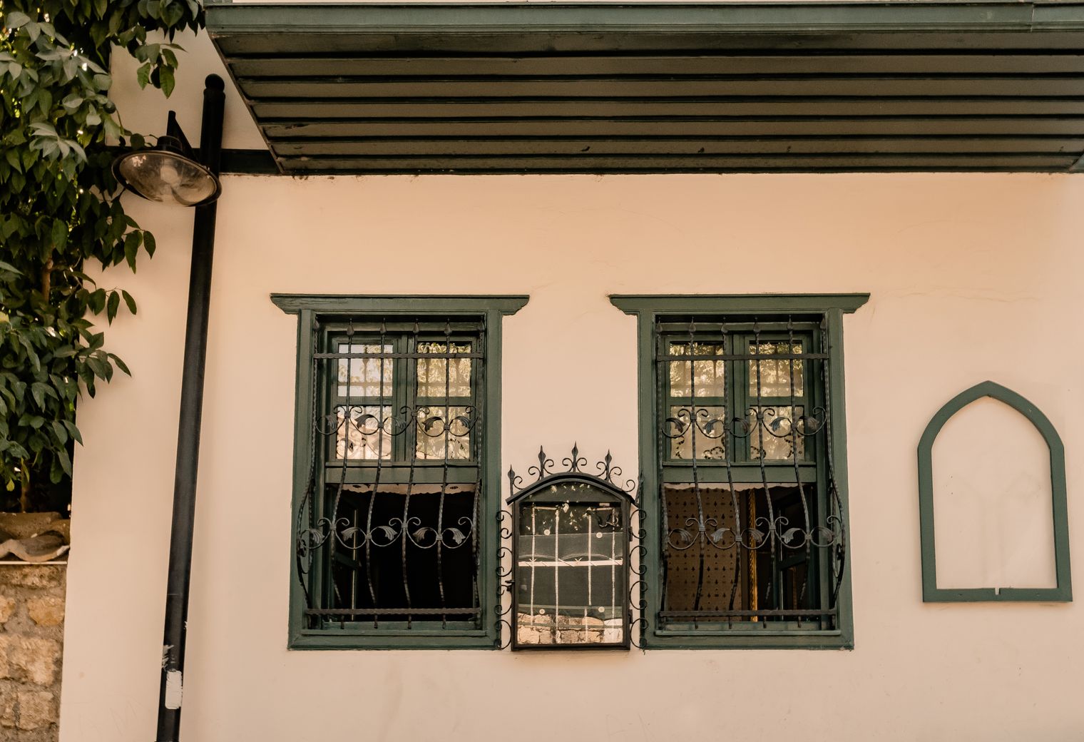 Exterior Painting in Golders Green — quality trade paint going on in two coats