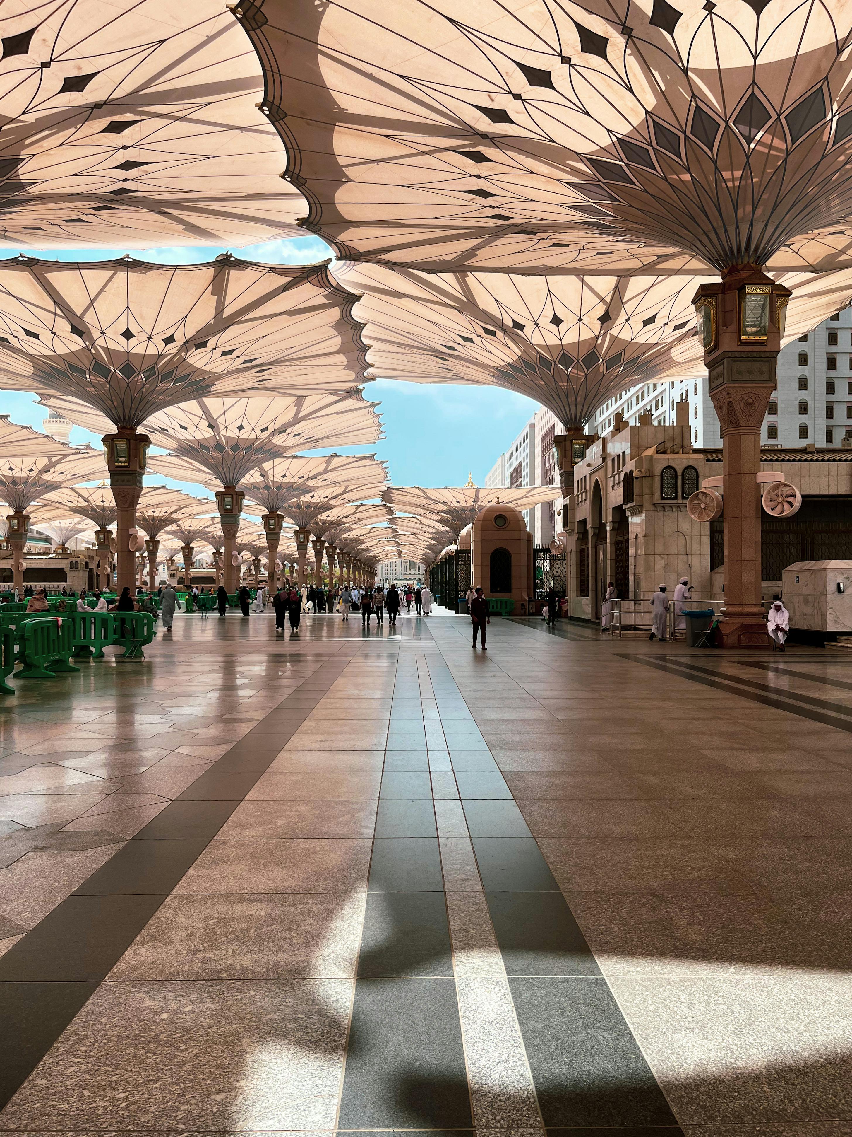 masjid-e-nabawi #prophet's mosque 🕌 ♥️ #madinah #prophet's land - YouTube