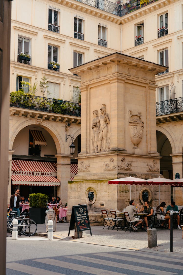 Gros Caillou Fountain In Paris