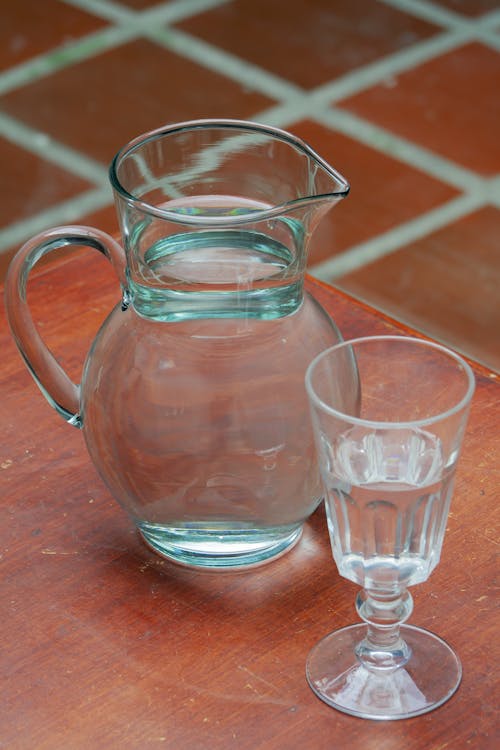 Fotos de stock gratuitas de agua, artículos de cristal, cántaro