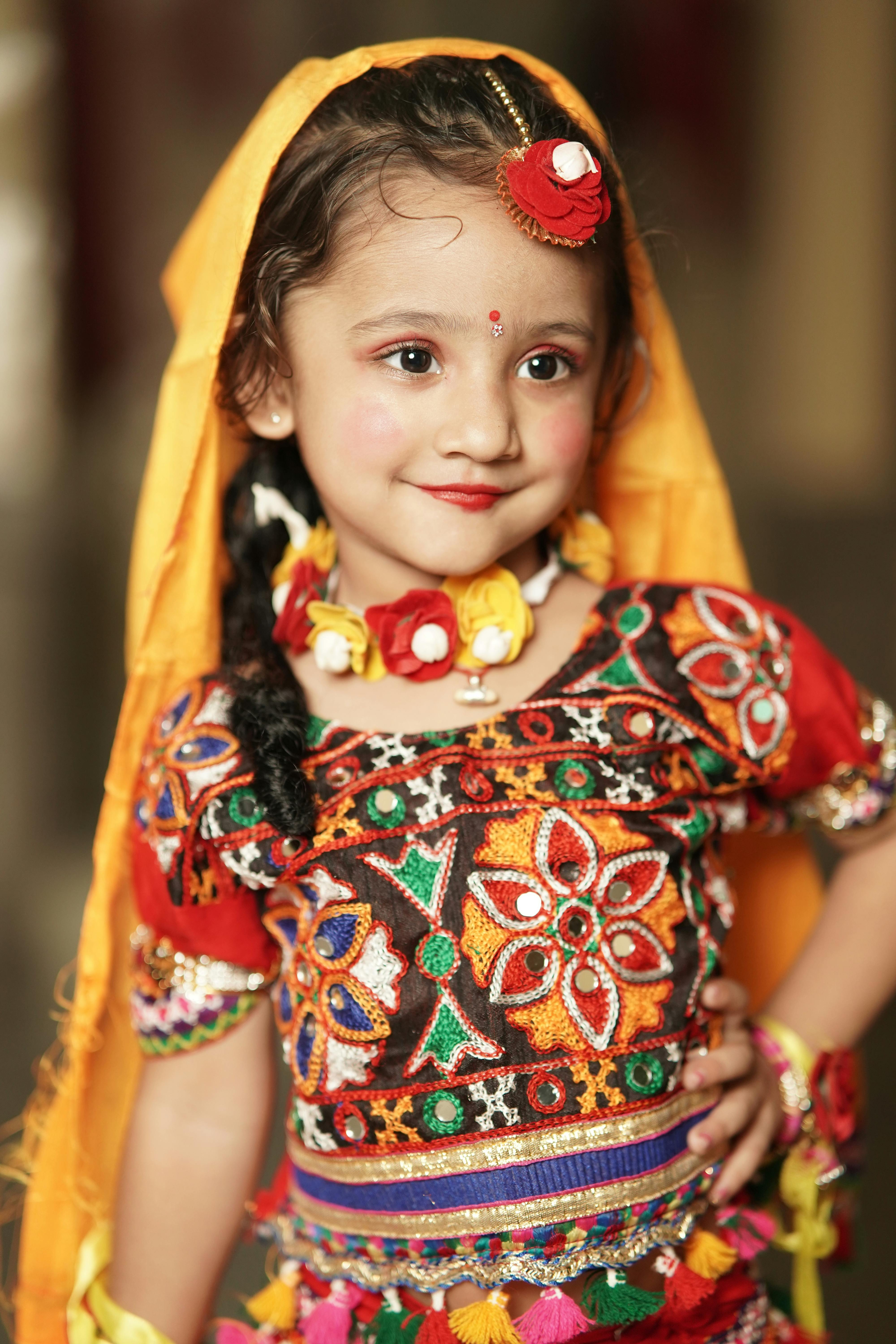 Buy Sarvda Krishna & Radha Dress for kids with accessories Mukut Mor-Pankh  Kundal Flute etc Janmashtami Costume for 1 2 3 4 5 6 7 8 Year Boy & Girls  (4-5 Years,