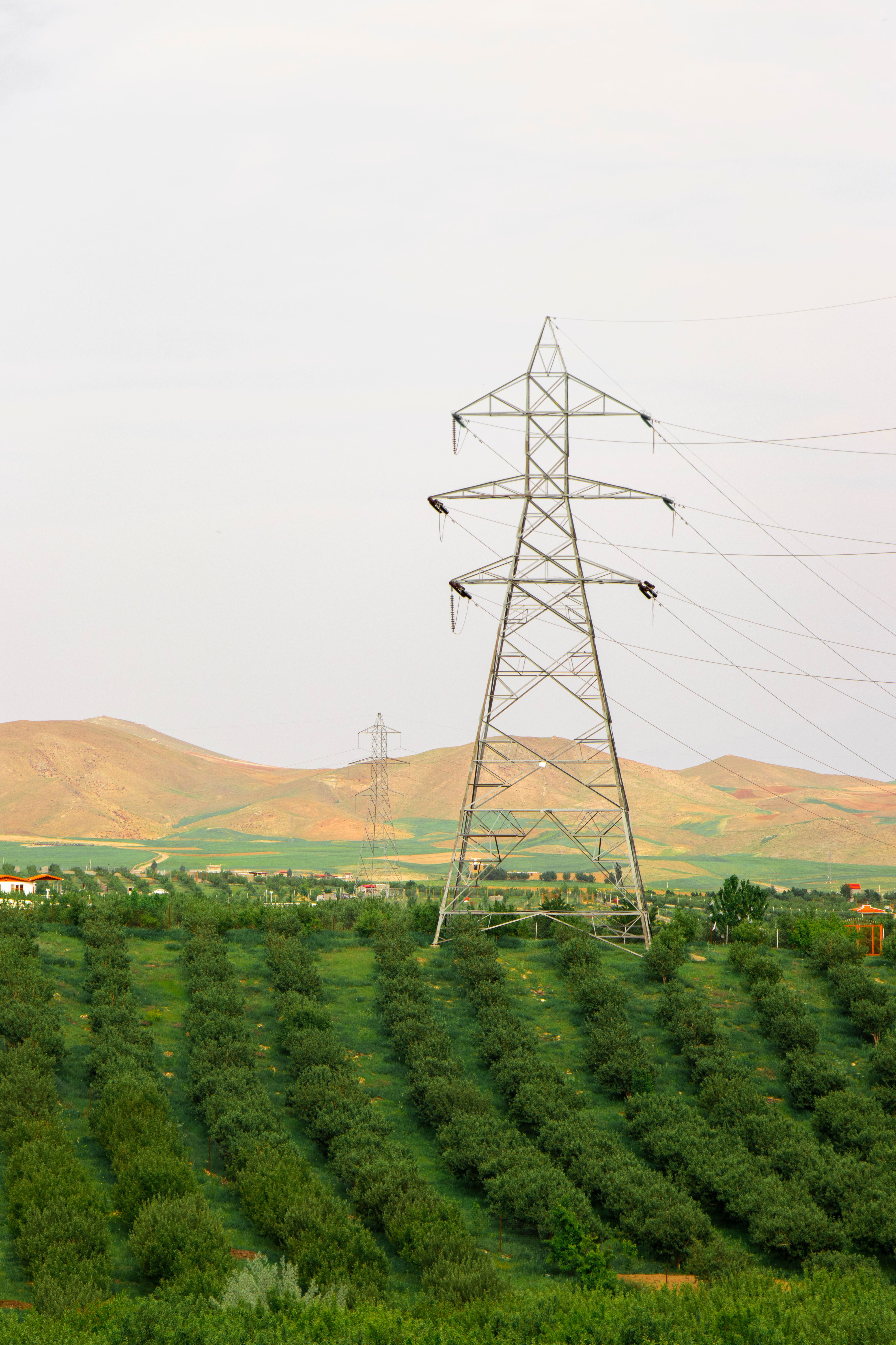 cable-car-lines-in-the-mountains-free-stock-photo