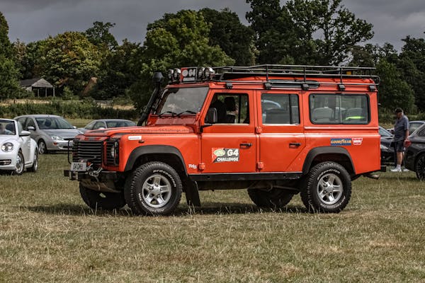 Restored Land Rover Defenders for Sale: How to Verify the Quality of Work