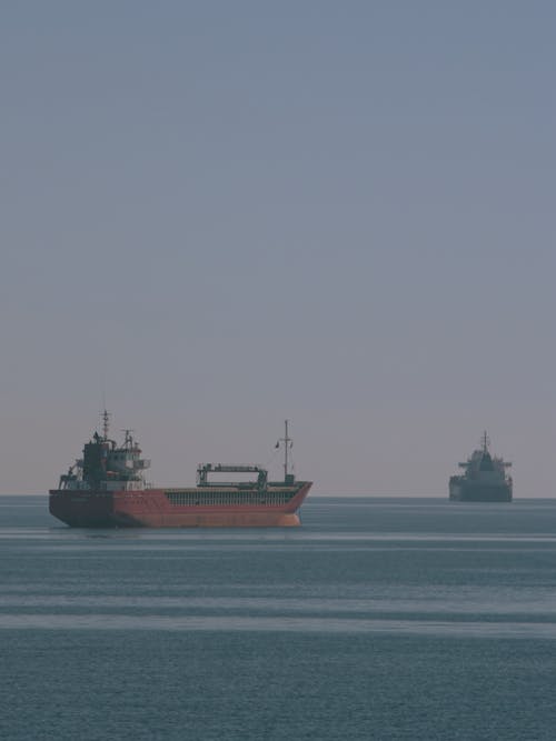 Gratis lagerfoto af åbent vand, containerskib, fartøjer