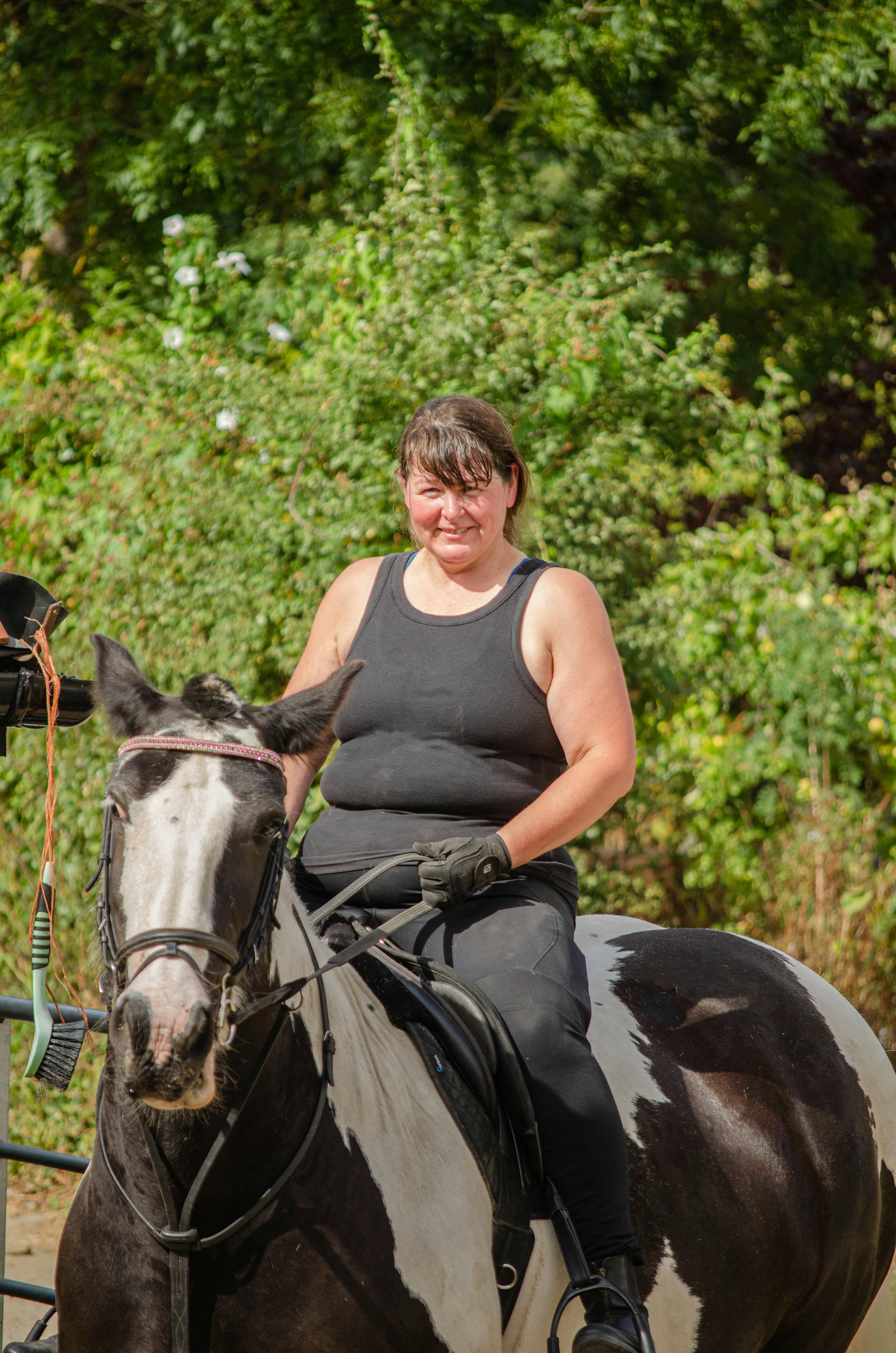 What does it mean when a horse stomps his front foot?