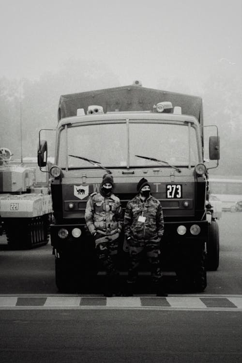 Immagine gratuita di bianco e nero, camion, esercito