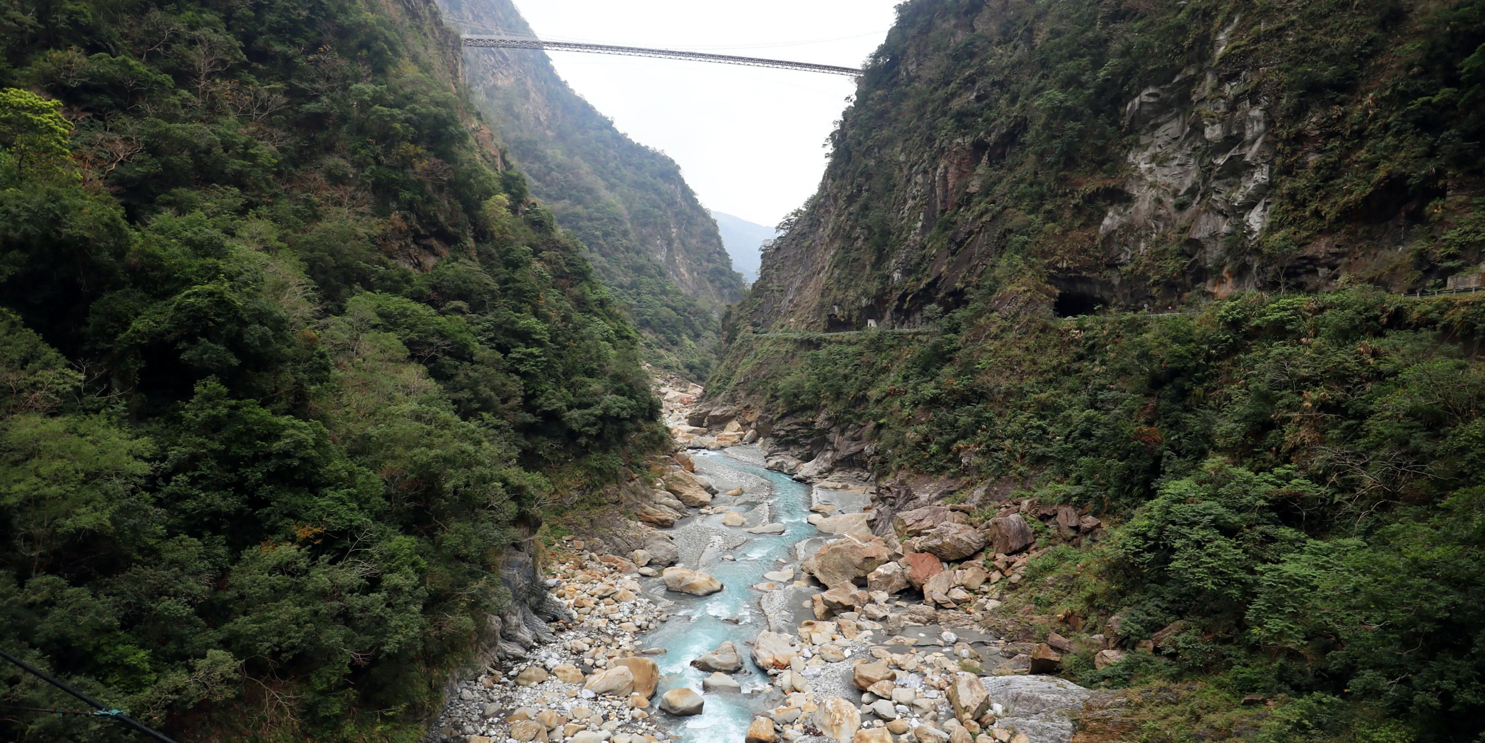 Private Taroko Gorge Day from Taipei