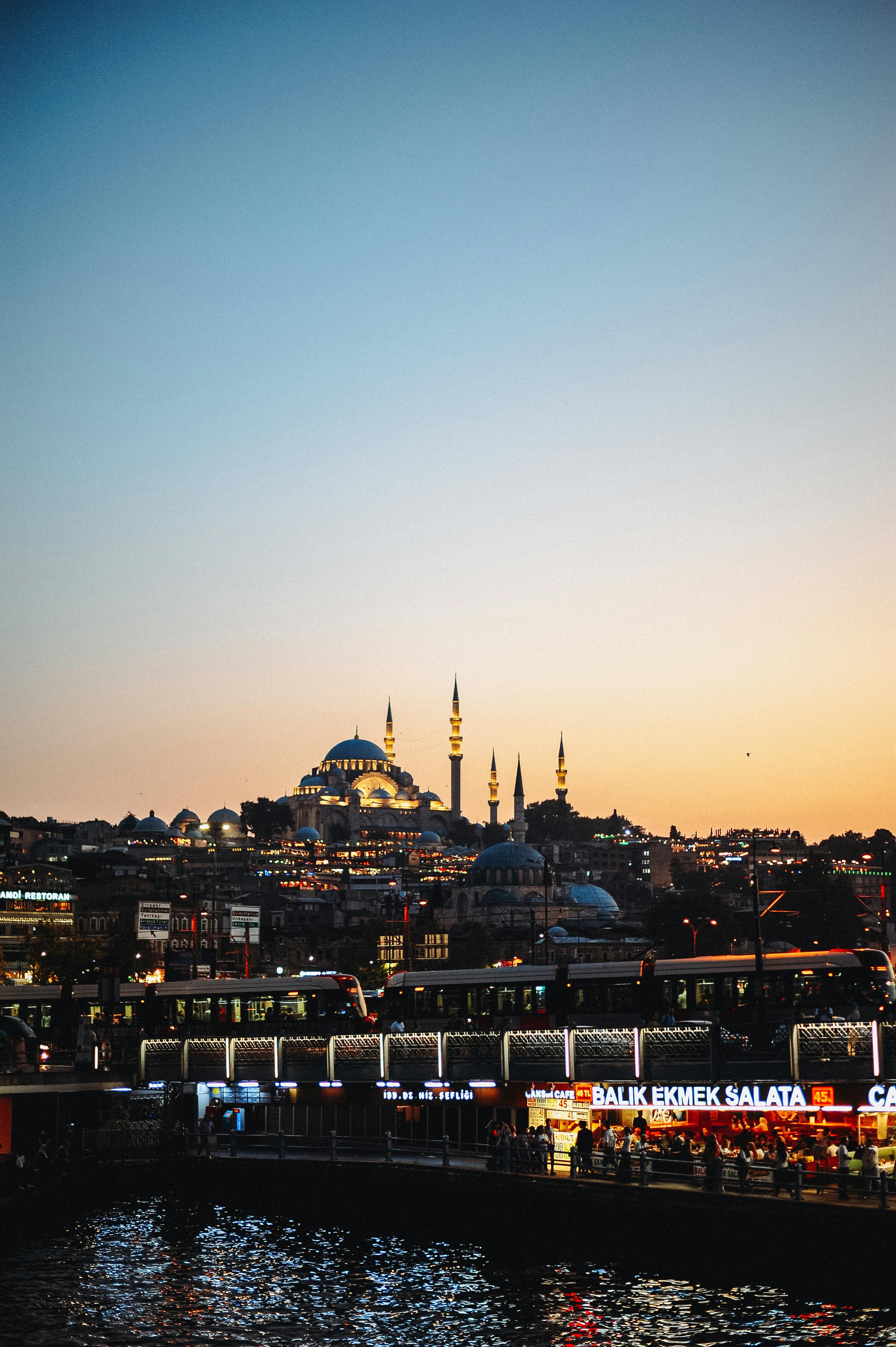 Gratuit Toits De La Ville Pendant La Nuit Photos