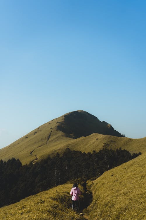 Foto d'estoc gratuïta de a l'aire lliure, aventura, cel blau