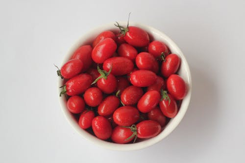 Fotobanka s bezplatnými fotkami na tému cherry paradajky, chutný, misa