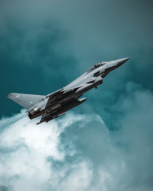 Kostnadsfria Kostnadsfri bild av eurofighter, flygande, flygvapen Stock foto