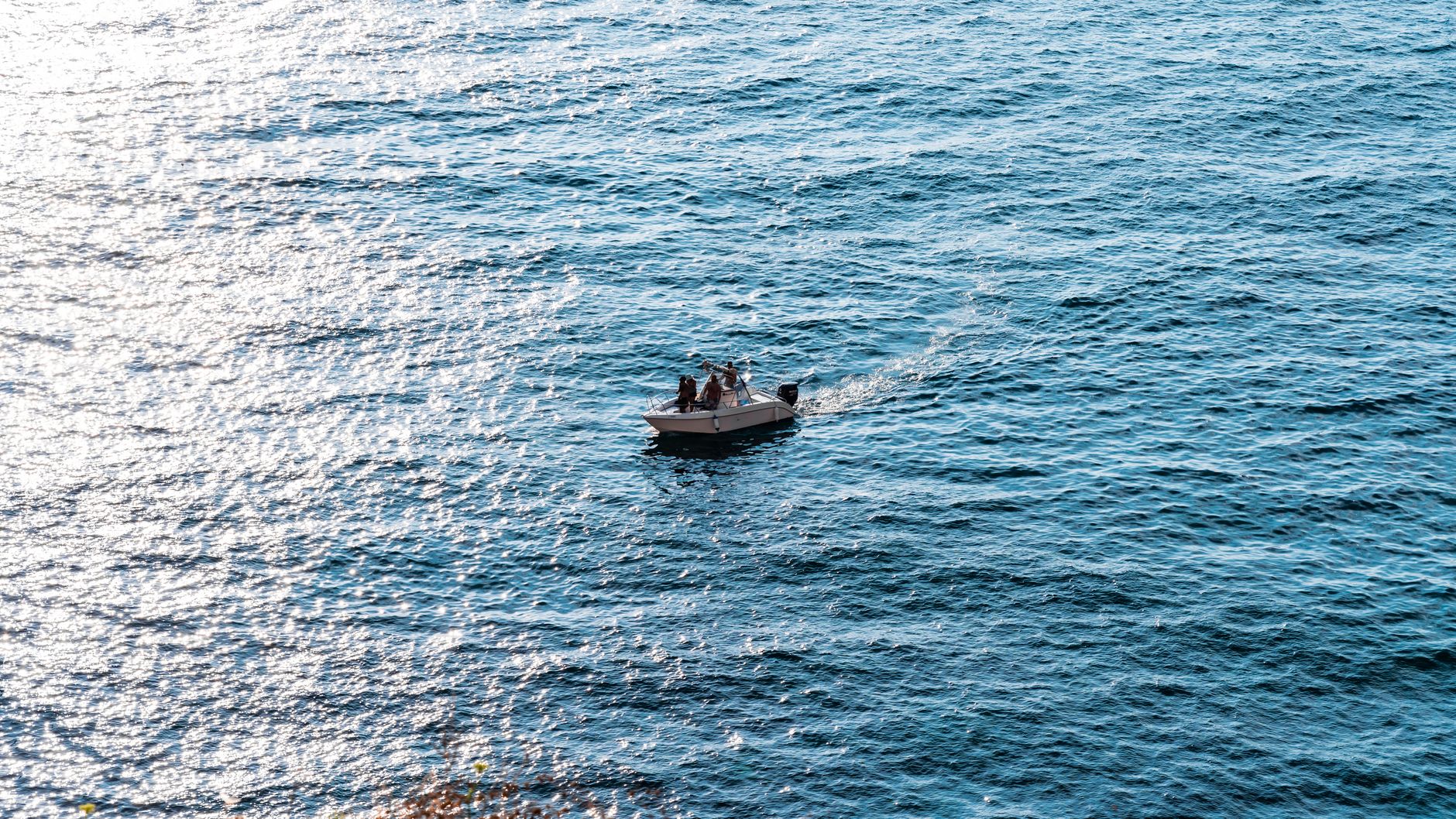 UK and Belgium sign deal to share intelligence on small boat gangs