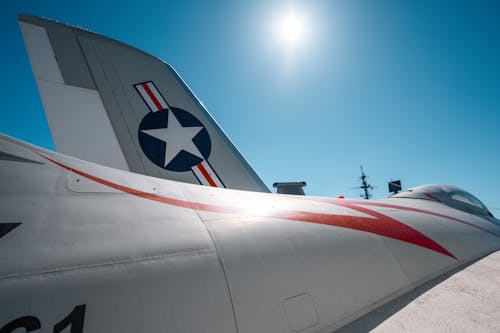 Foto stok gratis Angkatan Udara, cahaya matahari, jet