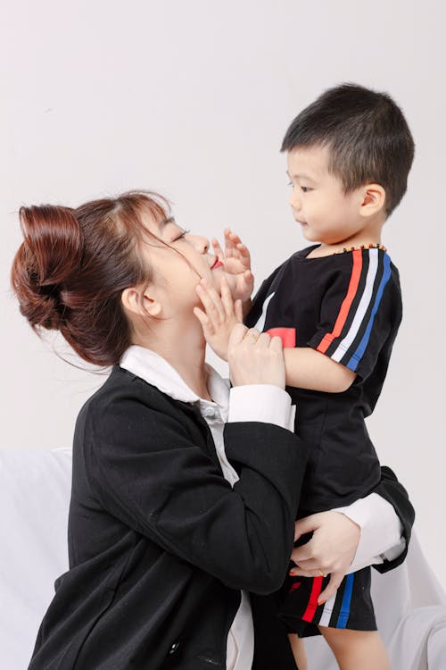 Kostnadsfria Kostnadsfri bild av asiatisk kvinna, asiatisk pojke, barn Stock foto