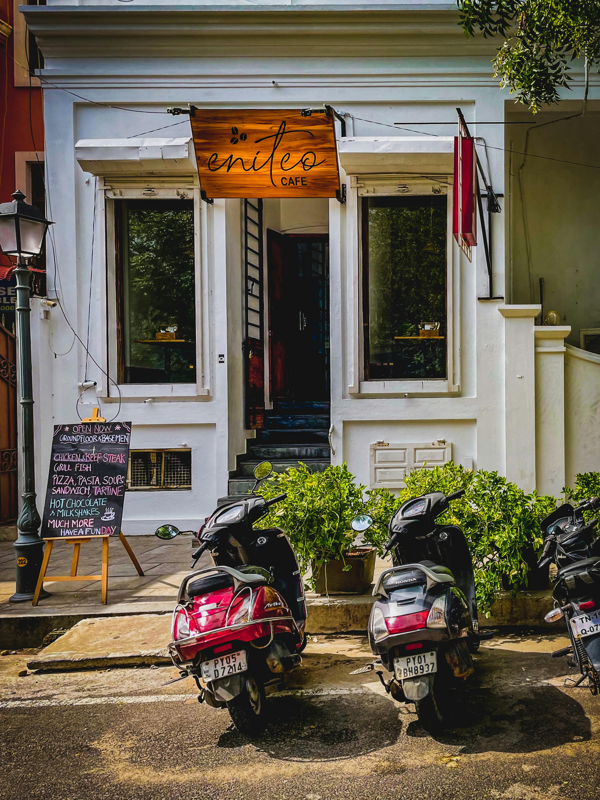 What does BBS mean in text?