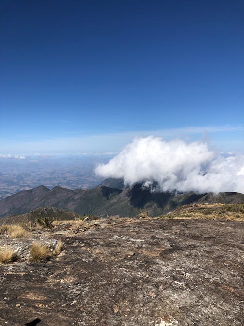 Immagine gratuita di catena montuosa, cloud, montagne