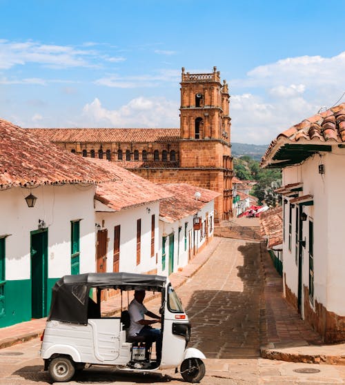 Foto profissional grátis de bairro, casas, cidade velha