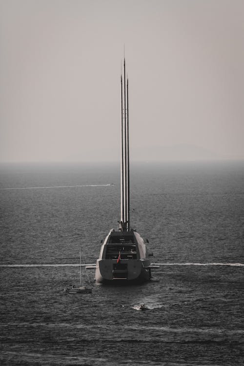 Foto profissional grátis de água, barco, barco a vela