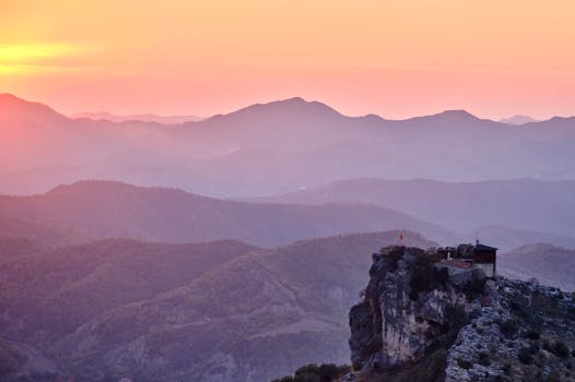 Image by Valter Zhara