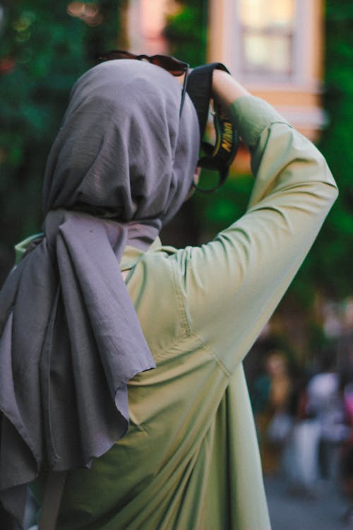 Free Woman in Hijab Taking Photo in Istanbul, Turkey Stock Photo