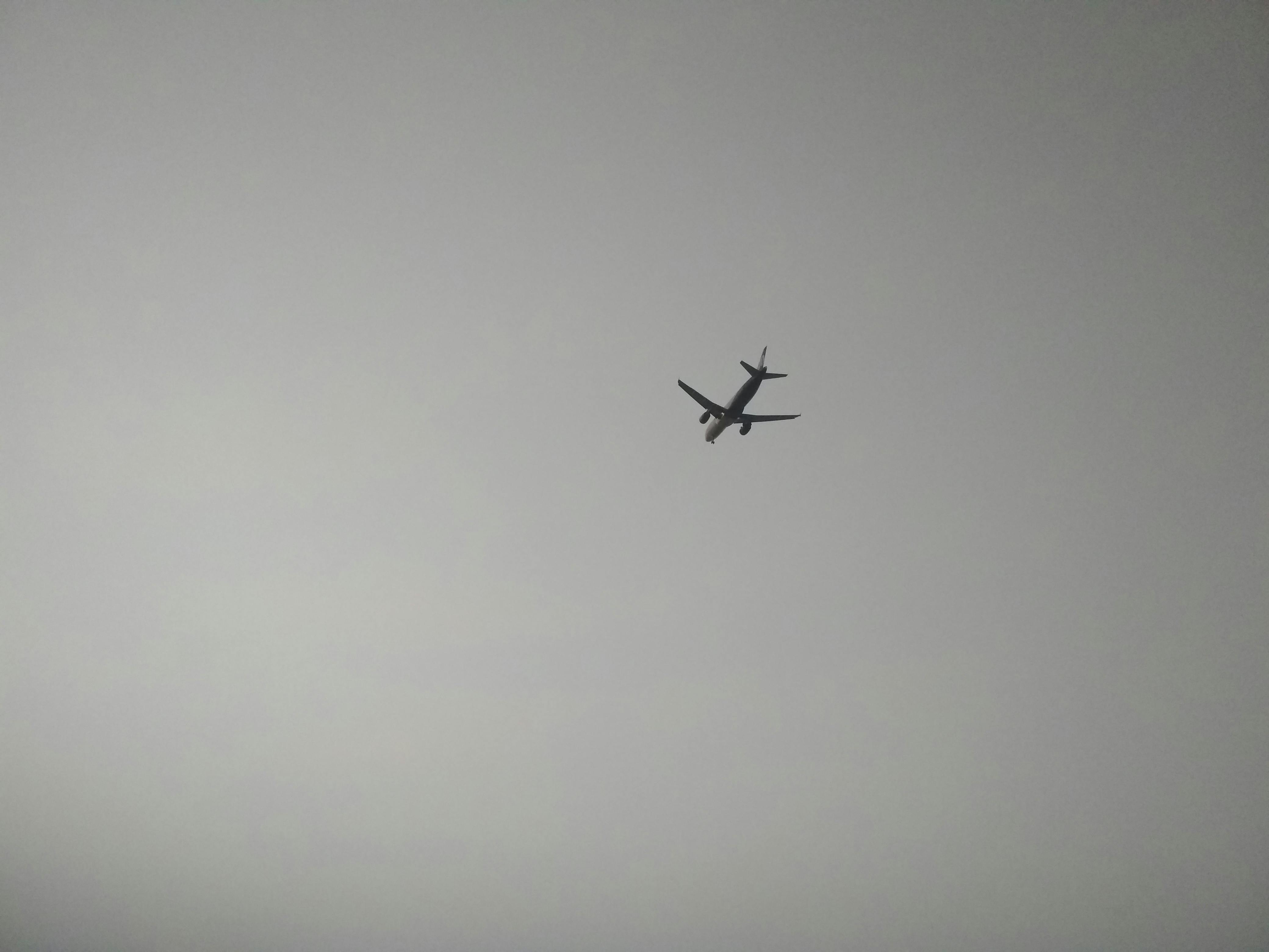 Free stock photo of aeroplane, cloudy sky, flying plane