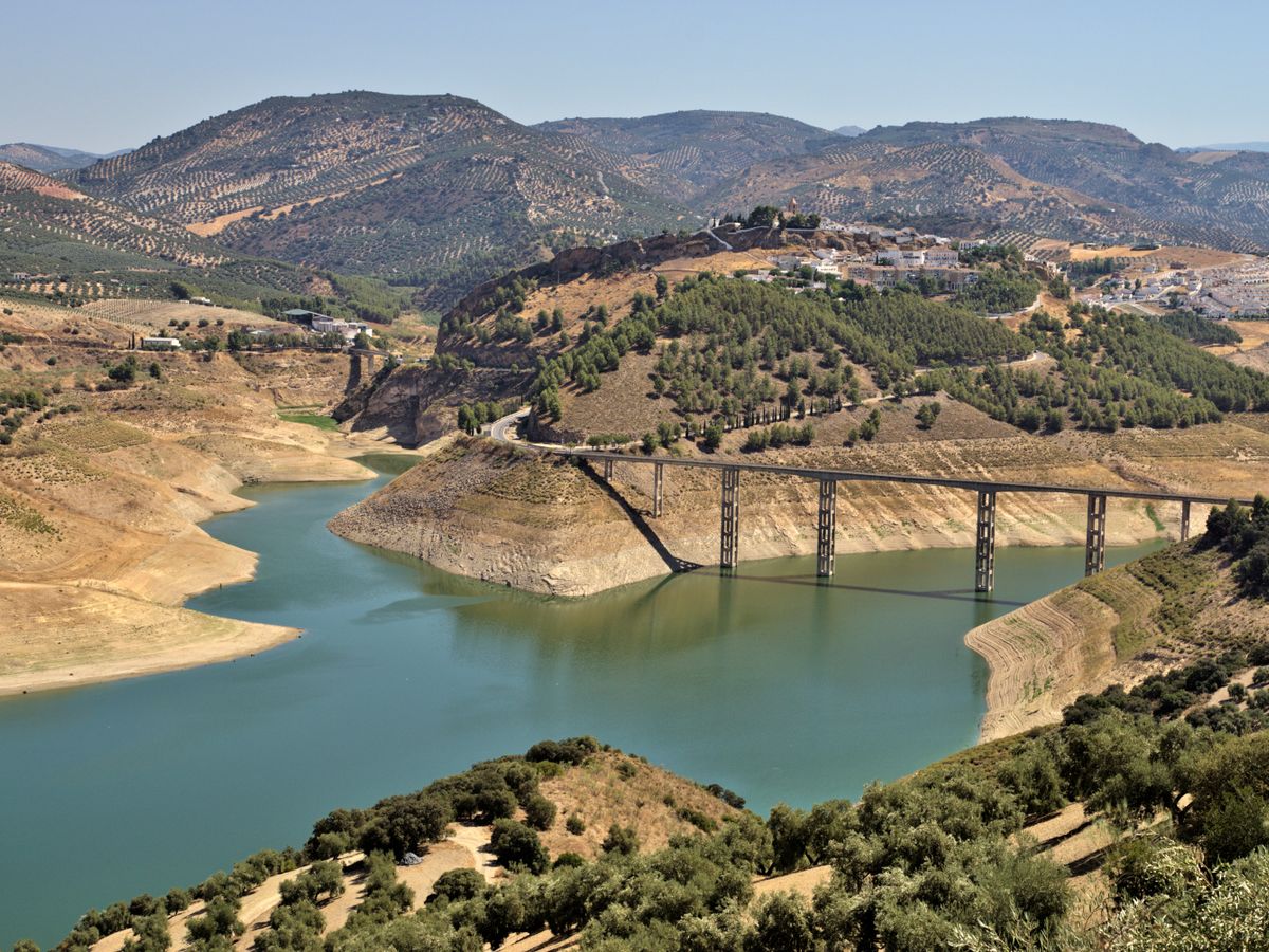 5 Day Yoga Retreat in Unspoiled Spain, 1 hour from Madrid 1
