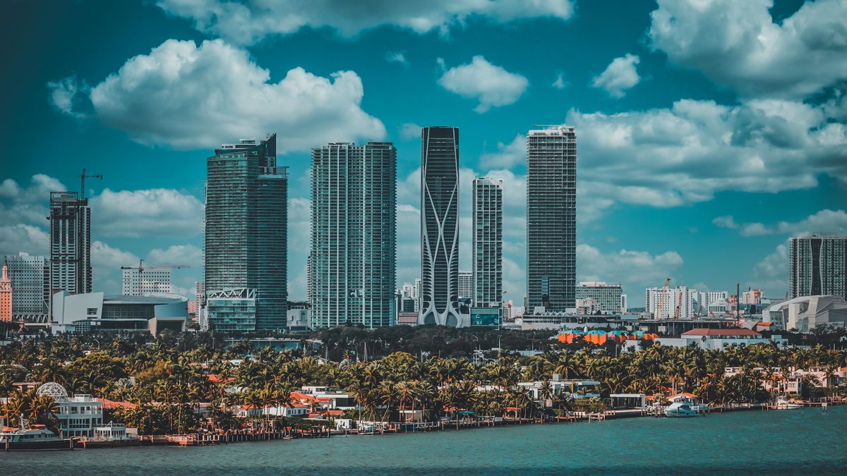 Top Miami, FL Free Samples With No Purchase Necessary: Safe Entry Guide