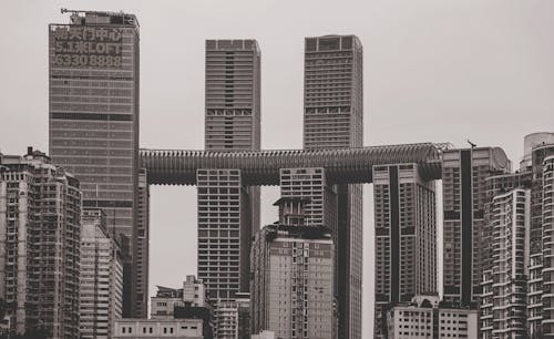고층 건물, 도시, 도시 거리의 무료 스톡 사진