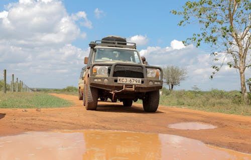 Fotobanka s bezplatnými fotkami na tému 4x4, automobil, dobrodružstvo