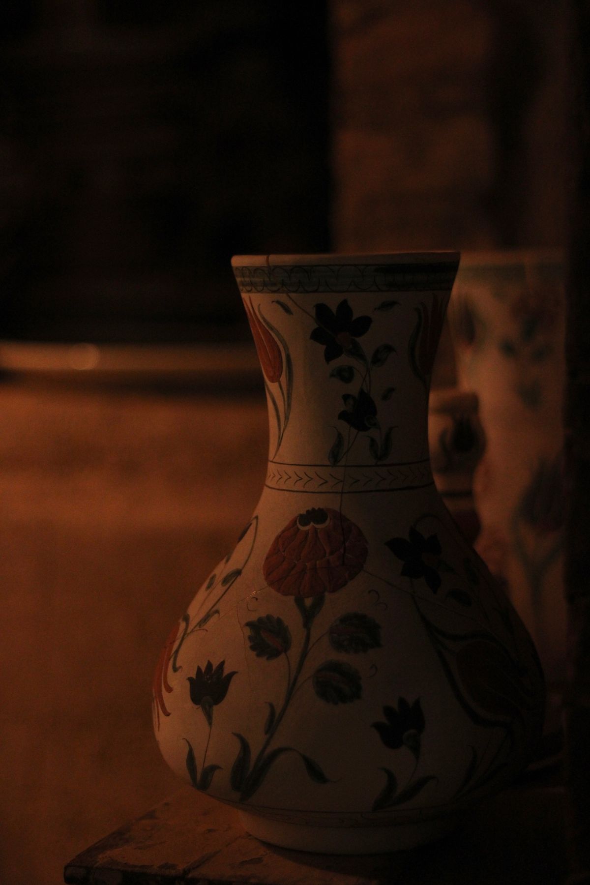Close detail of the Mirena porcelain surface