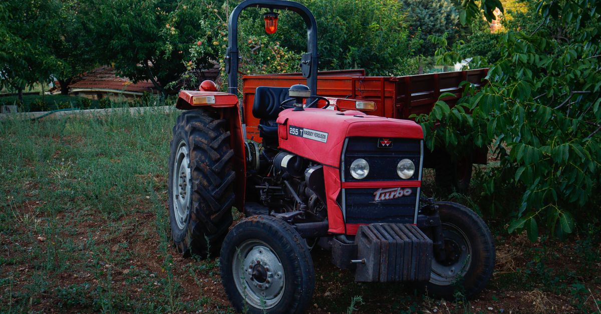 Comment Reconnaître les Pièces Détachées Compatibles pour Tracteur