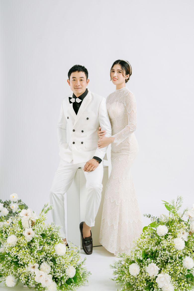Arte editorial genérico para The Double Life of My Billionaire Husband