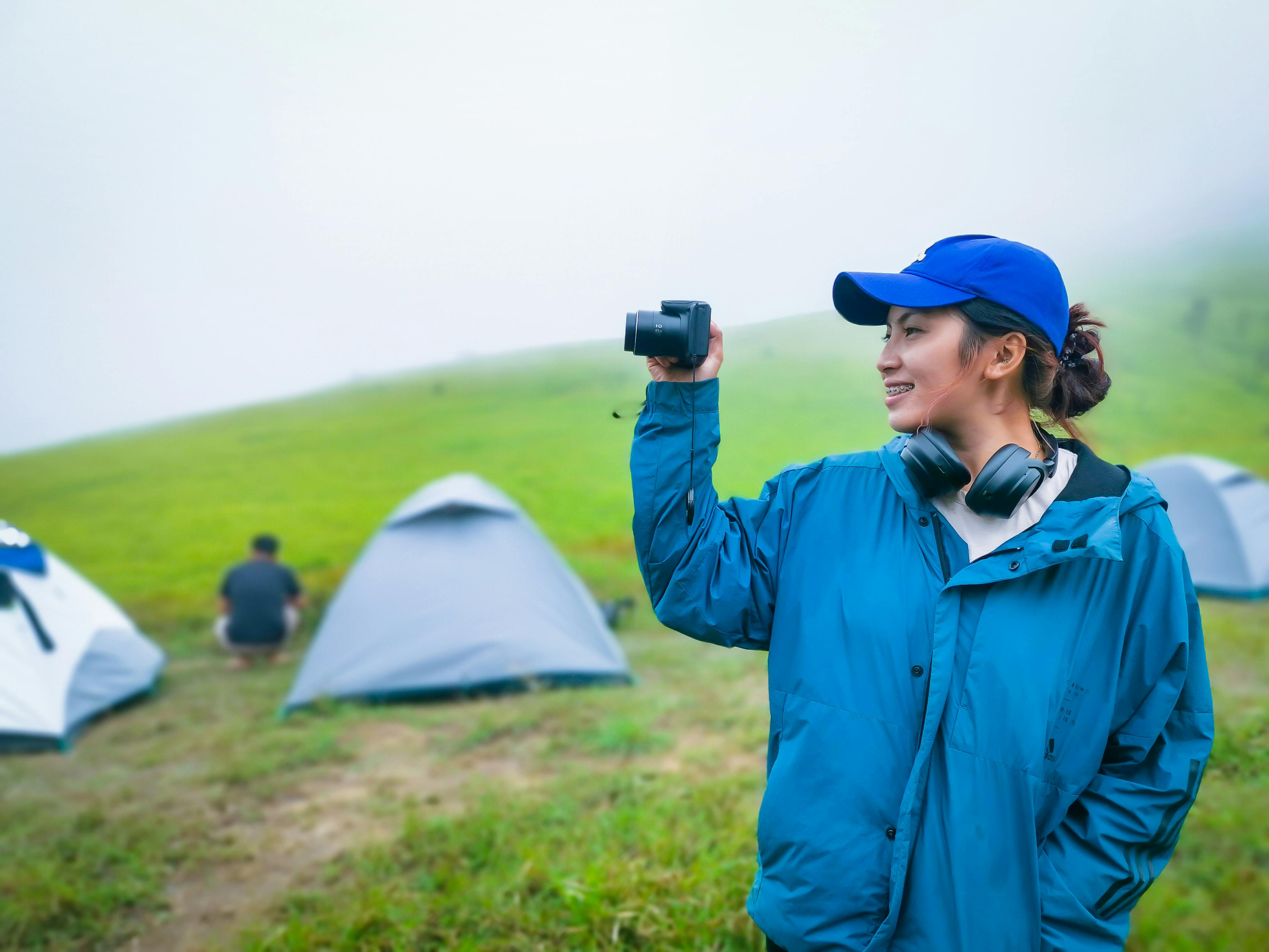 Take 5: Outdoor recreation sector, fuel prices and remote workers — Photo by Pich Lokei on Pexels