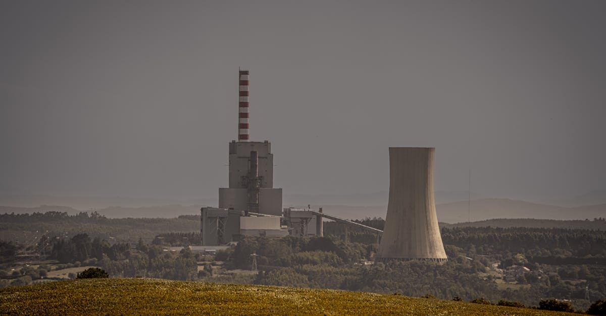 特朗普下令國防部購買煤電 振興煤炭引發爭議