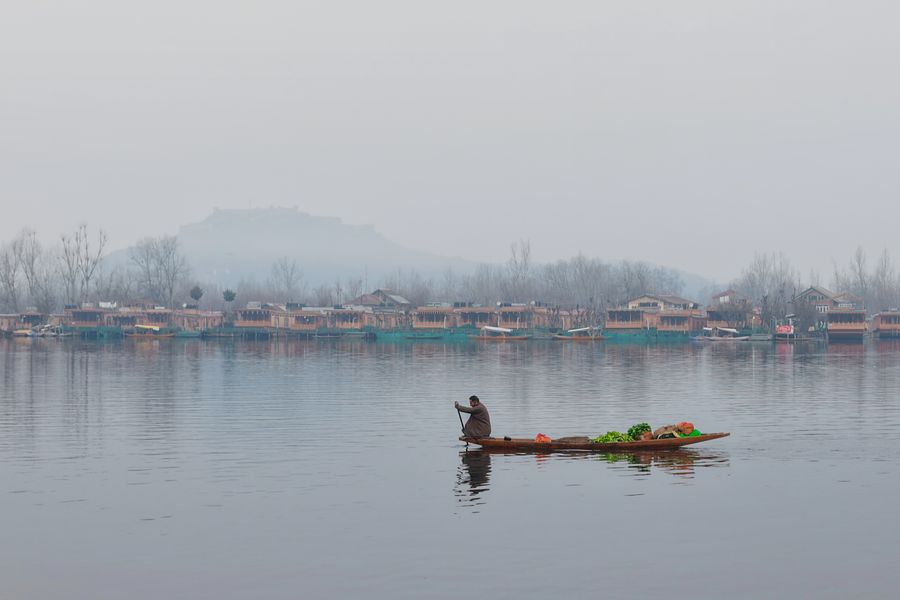 Floating Vegetable Market photo 2