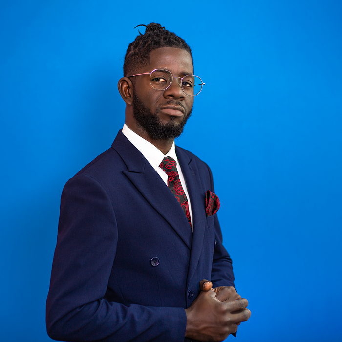 Halyard product specialist presenting the 90-second tour — photo by Nicolay Quissanga M on Pexels