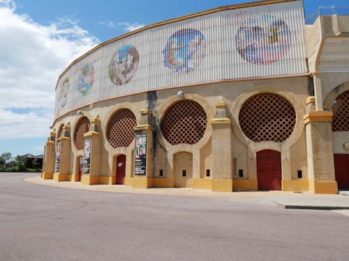 Ilmainen kuvapankkikuva tunnisteilla areena, bayonne, härkätaisteluareena