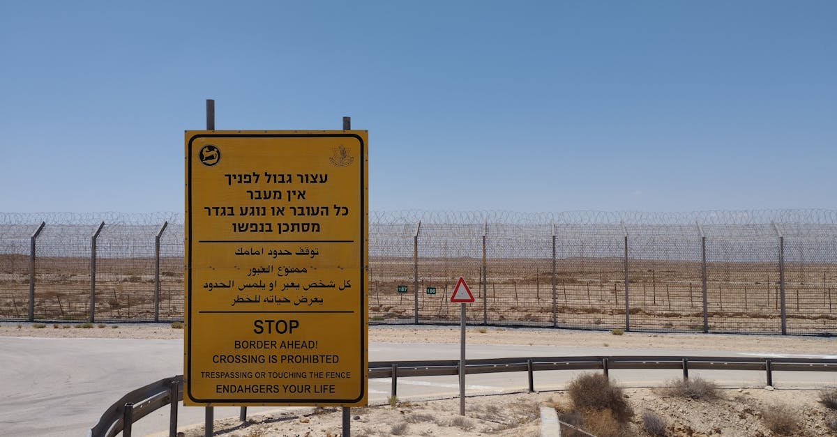 黃國昌誤攜國防機密,協會警示:敵人可能是自己人