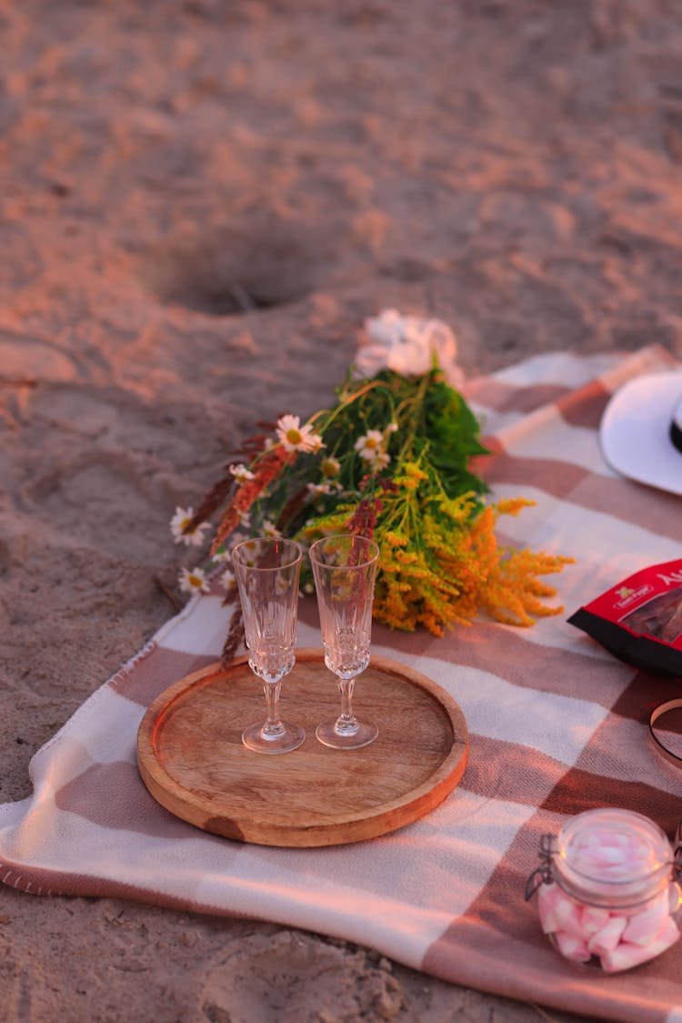 Tableware For Romantic Date On Beach