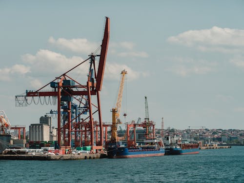 Fotos de stock gratuitas de barcos, barcos de carga, cielo azul