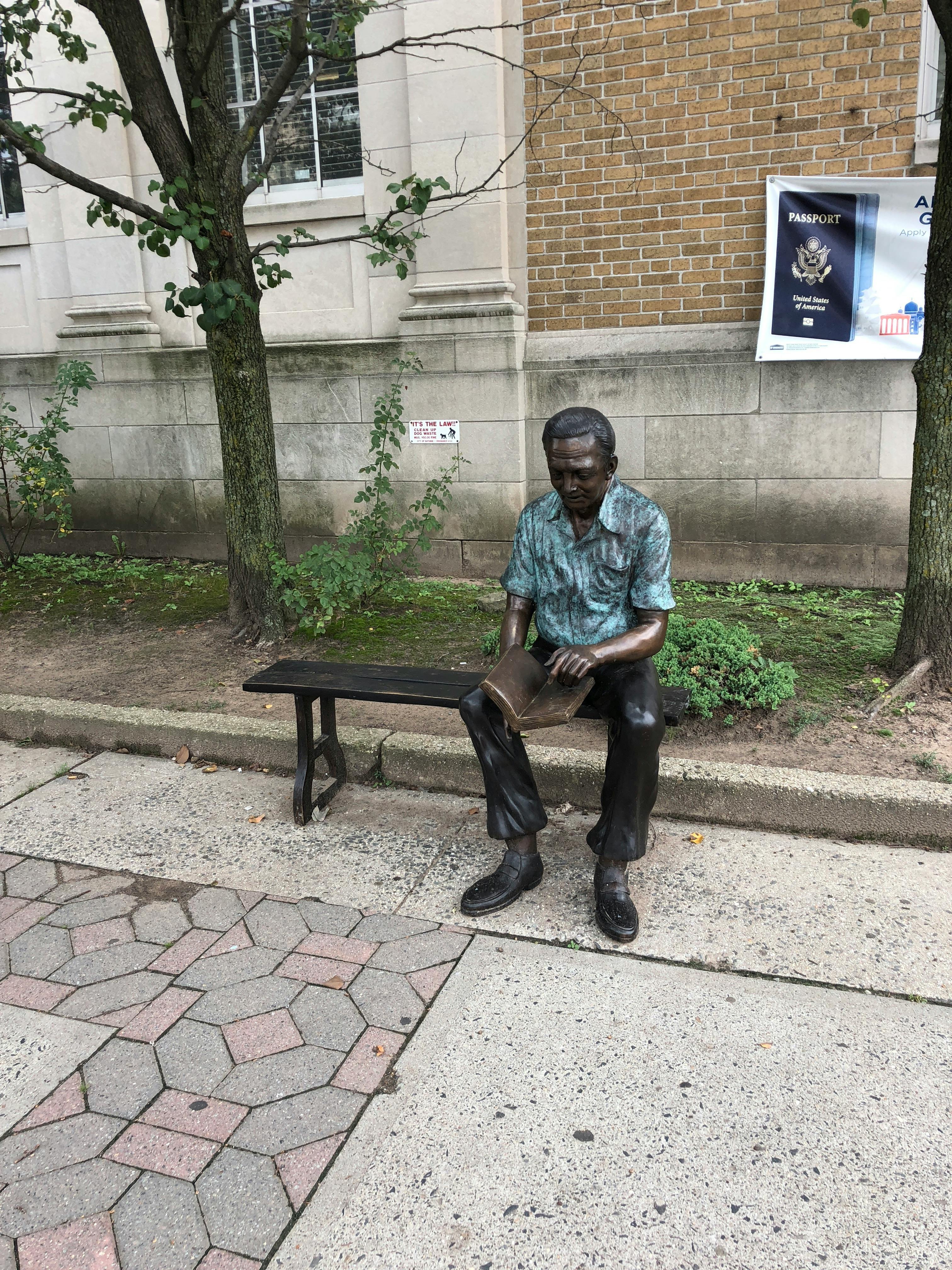 Free stock photo of Statue Bayonne statues man on bench