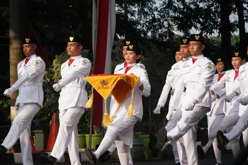 Indonesia Adds 204 Military Units as Deficit Widens