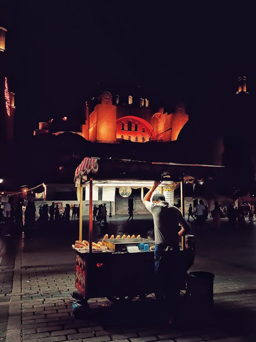 Street Vendor during Nighttime