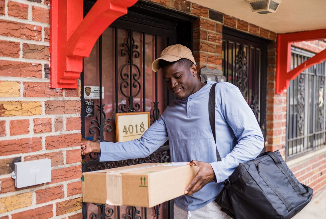 Packing services Needingworth — removals work in progress