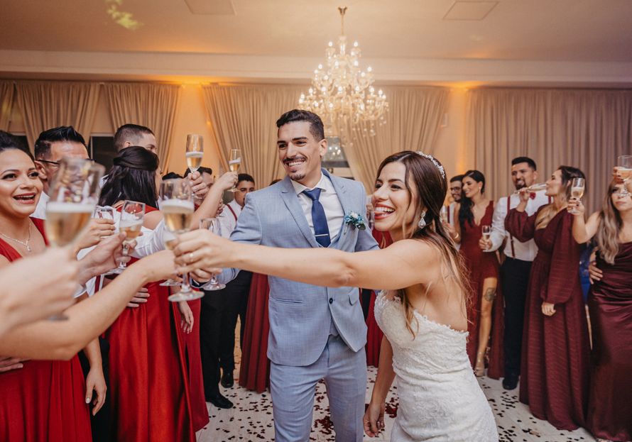 latina dating service couples connecting online