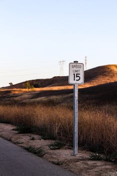 CFTC Commissioner Calls for Comprehensive Reforms in U.S. Crypto Regulations