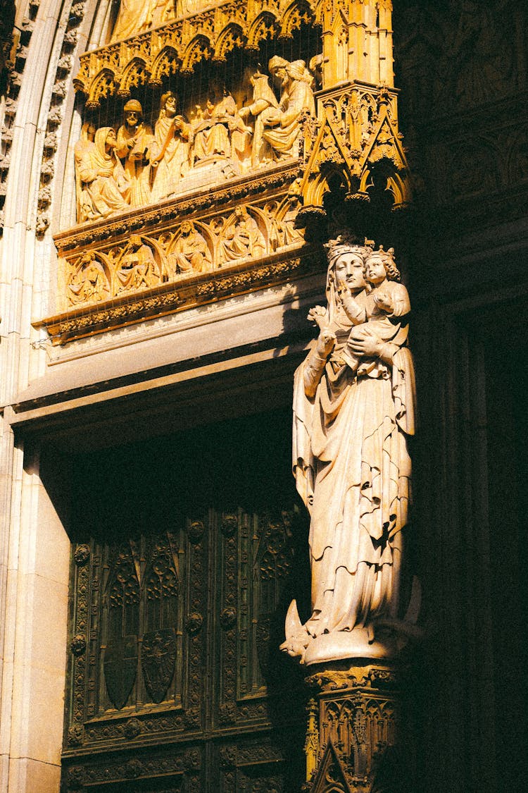 Sculpture Of A Virgin Mary With Jesus 