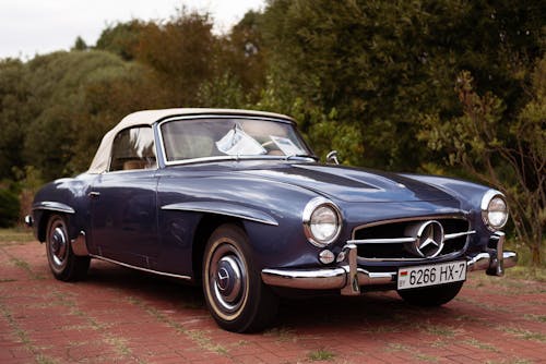 Fotos de stock gratuitas de 190sl, aparcado, carro azul