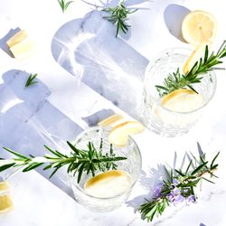 Chilled lemon cordial in a jug — photo by Studio Naae on Pexels