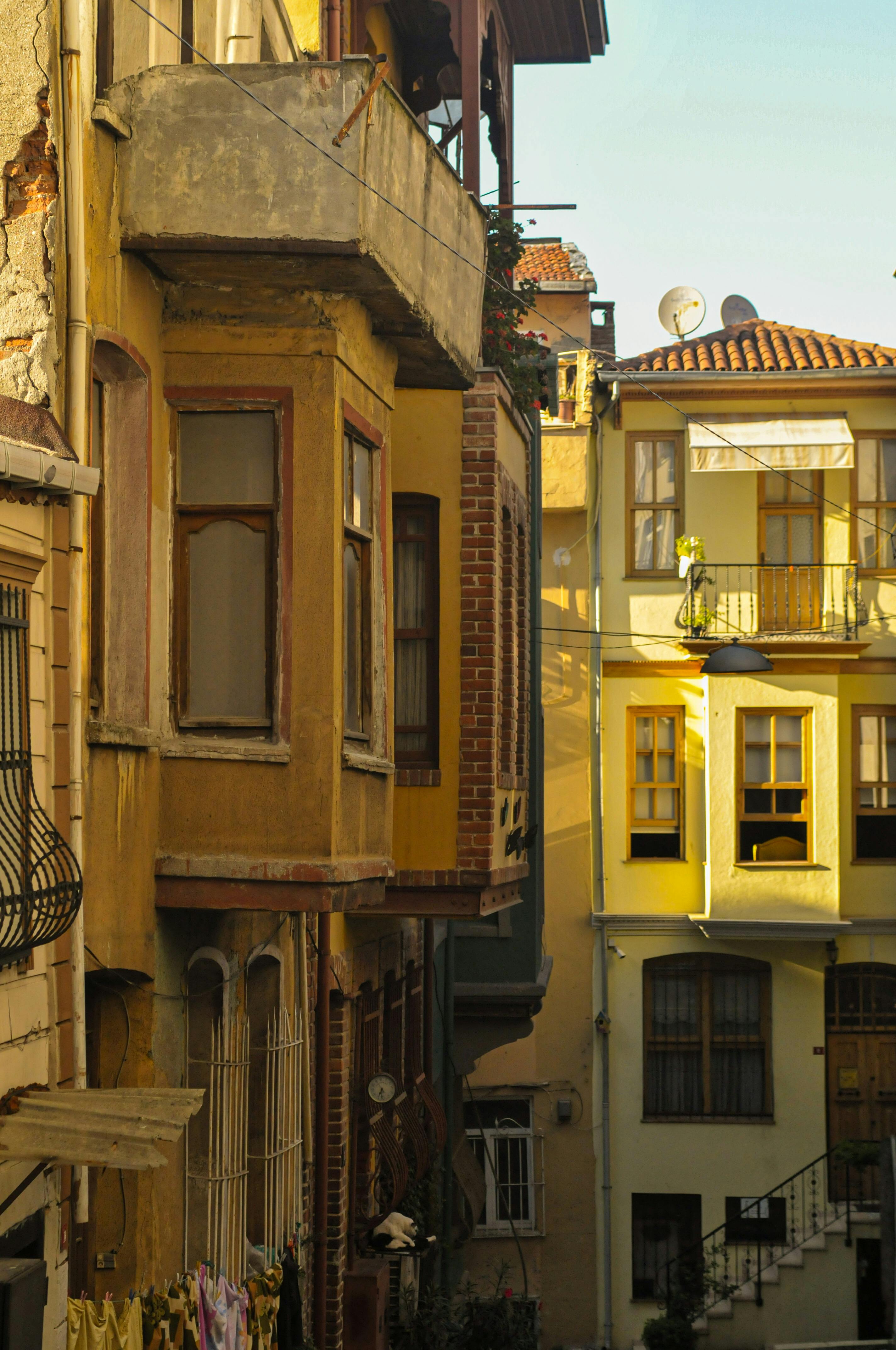 Discover the beauty of vintage residential architecture in İstanbul, Turkey.